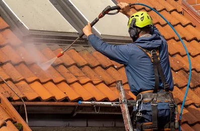 Démoussage et hydrofuge de toiture à Levergies